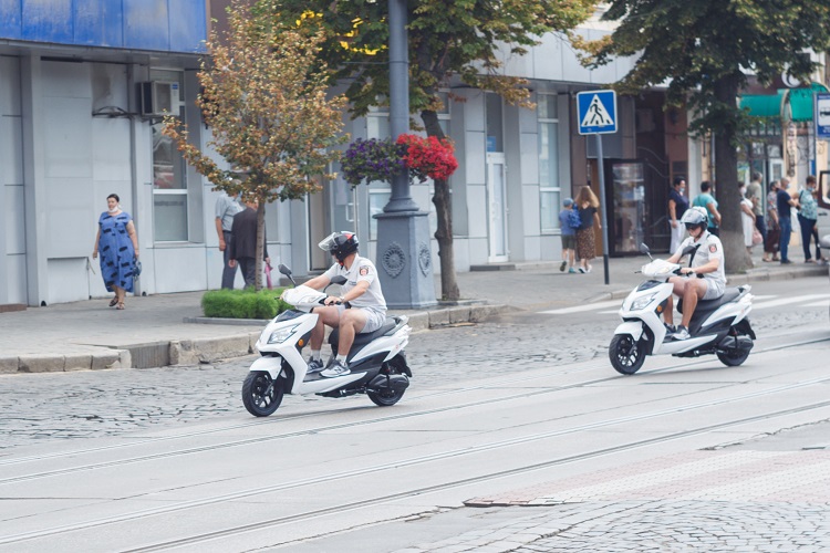 Вінницька інспекція з паркування отримала електроскутери (ФОТО)