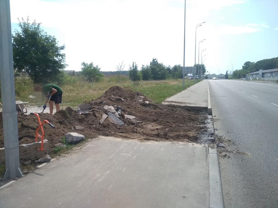 Вінницького підприємця притягли до відповідальності за пошкоджений хідник (ФОТО)