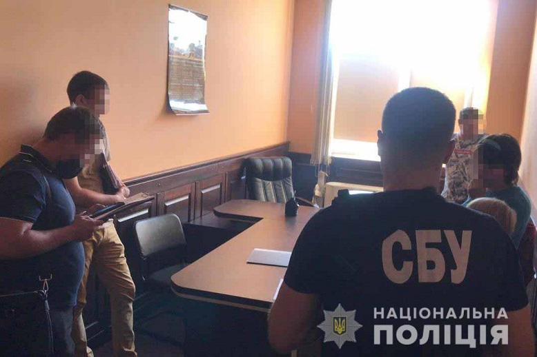 Посадовці Укрзалізниці на Вінниччині «наварили» 12 млн грн