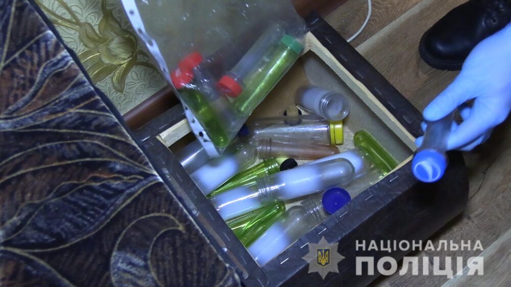 Вінничанина затримали за виготовлення і торгівлю амфетаміном
