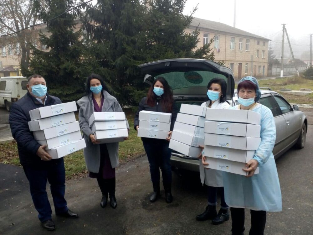 «Пакунки пацієнта» від спецфонду «СтопВірус» отримали Бершадська та Немирівська лікарні