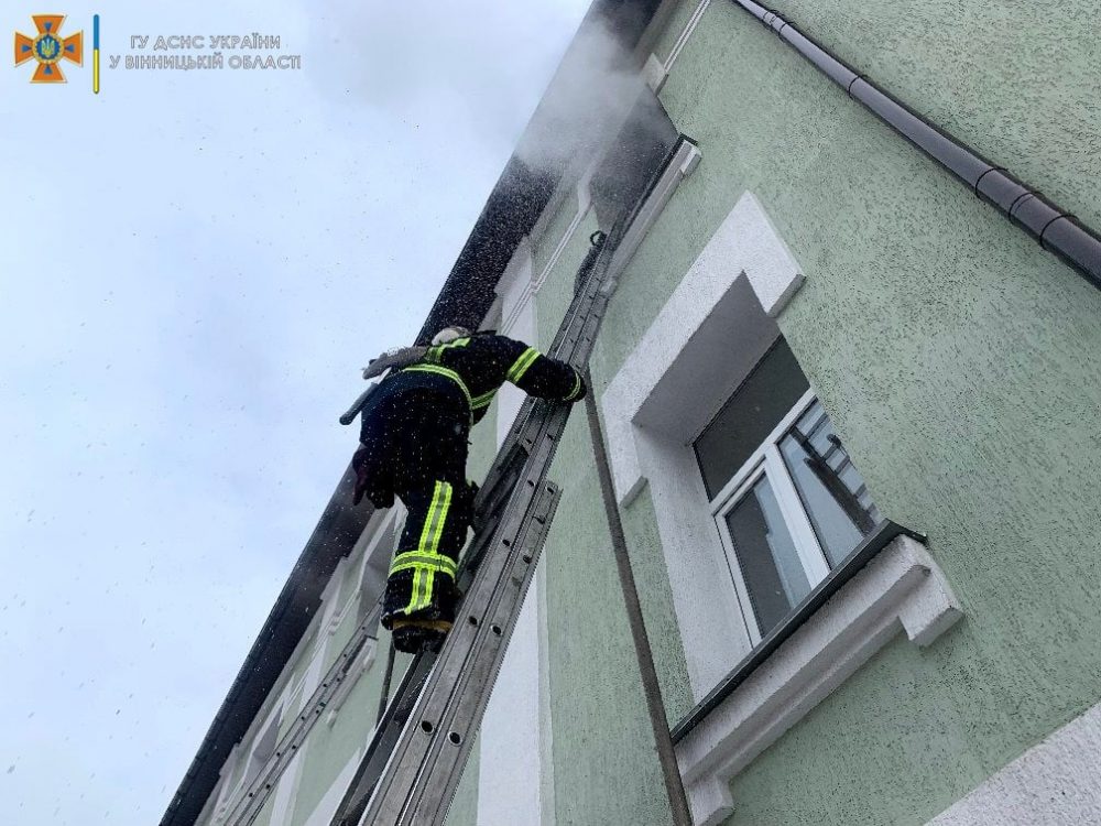 Пожежу у вінницькій школі ліквідували