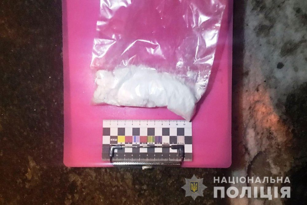 У Вінниці поліцейські затримали 30-річного торговця амфетаміном