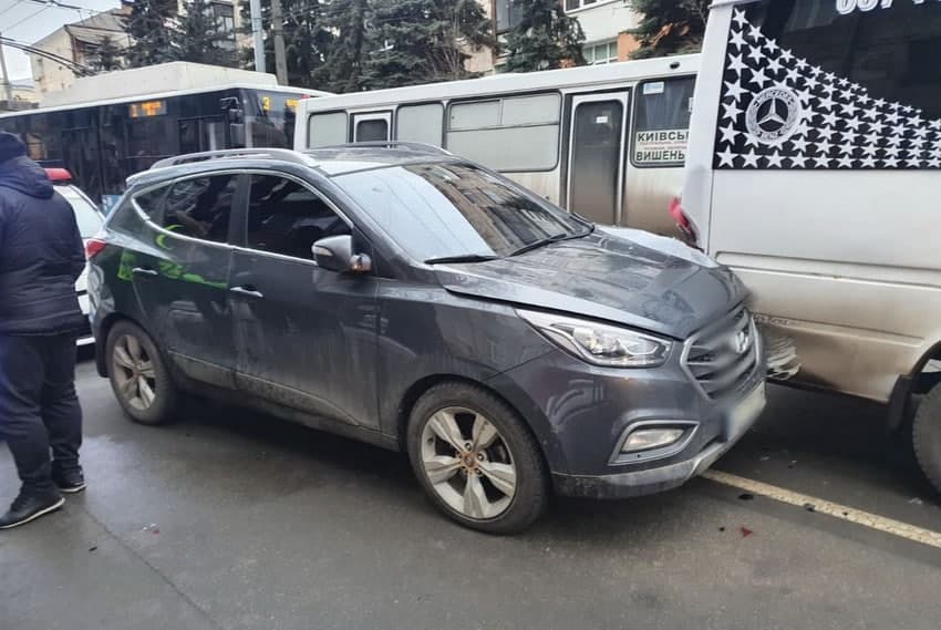 (без назви)