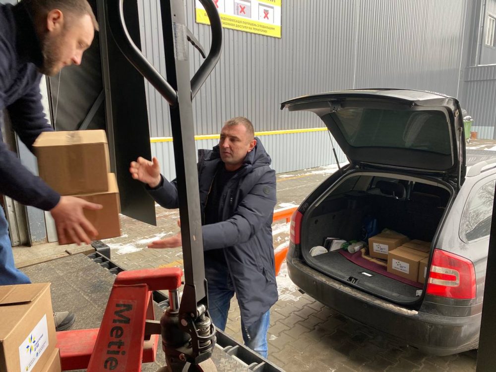 "Пакунок для малюка": Стартував новий проєкт Міжрегіонального координаційного гуманітарного штабу (ФОТО, ВІДЕО)
