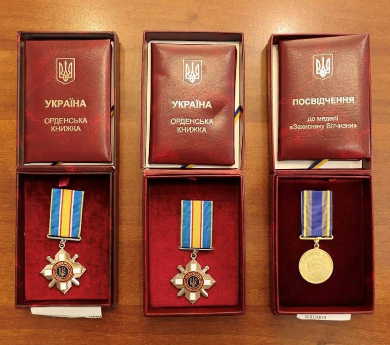 Троє вінничан-військових отримали високі державні нагороди