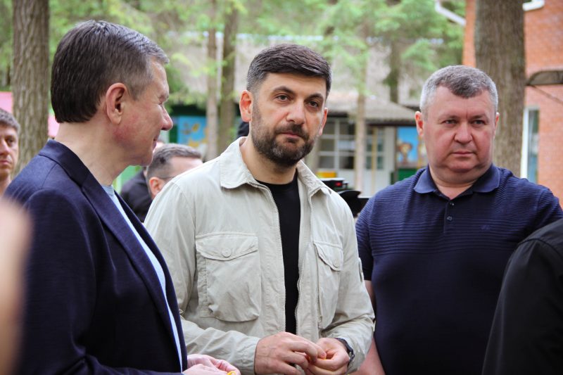“Найголовніше - попіклуватись про дітей”: біля Вінниці стартував новий сезон “Я-Маріуполь. Родина”