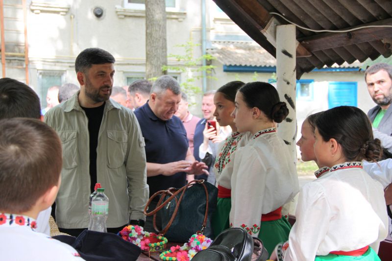 “Найголовніше - попіклуватись про дітей”: біля Вінниці стартував новий сезон “Я-Маріуполь. Родина”