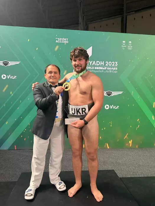 (без назви)