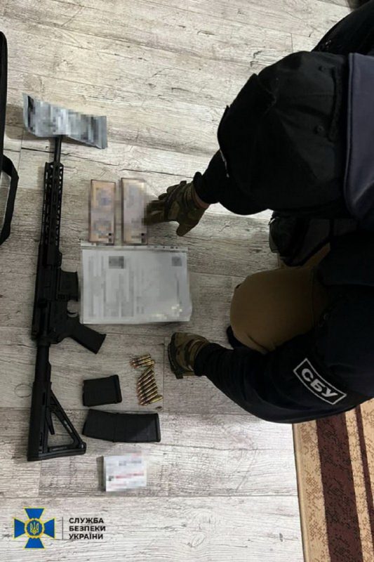 СБУ затримала депутата Вінницької райради та його спільників, які займалися у місті рекетом