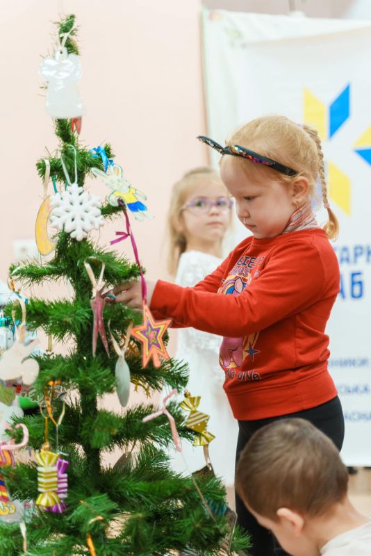 Захід для маленьких вінничан – дітей полеглих Захисників і Захисниць - провели за підтримки Міжрегіонального координаційного гуманітарного штабу