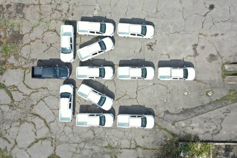 Лідери Міжрегіонального Координаційного Гуманітоарного Штабу повідомили про партію позашляховиків для війська