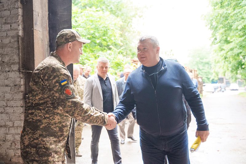 Чергова допомога для спецпризначенців та бригаді «Червона Калина»: 300 дронів, 8 Mavic-3T, 50 тисяч сухих душів та паливозаправник