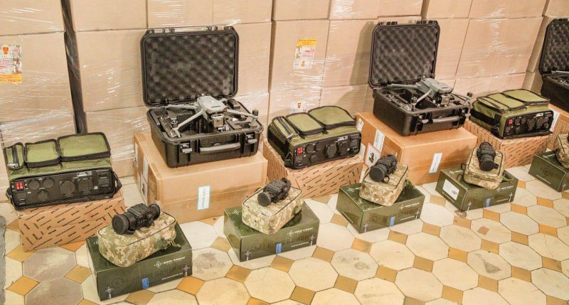 Міжрегіональний координаційний гуманітарний штаб передав військовим з «Артану» тепловізійні приціли та Mavic 3-T