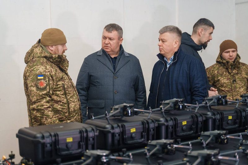 200 FPV-дронів, 20 Mavic 3T та окопні пічки зі свічками — чергова допомога для захисників
