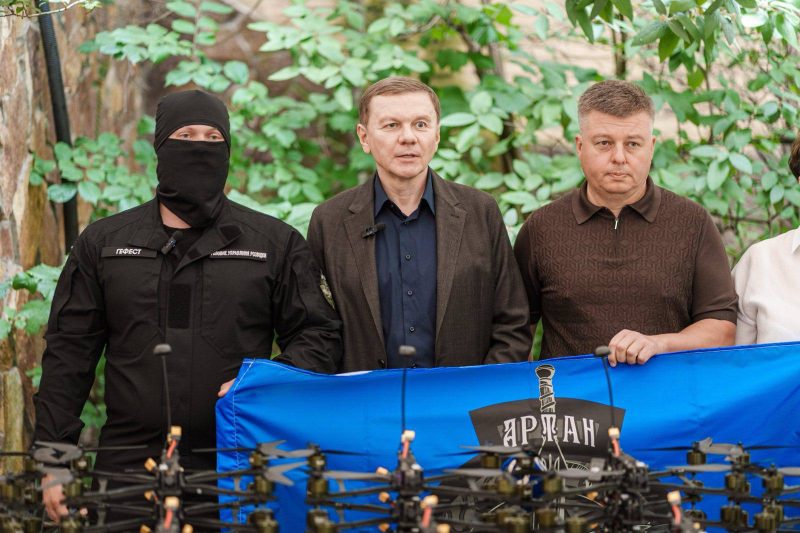 Ще 300 FPV-дронів передав Міжрегіональний координаційний гуманітарний штаб спецпідрозділу «Артан»
