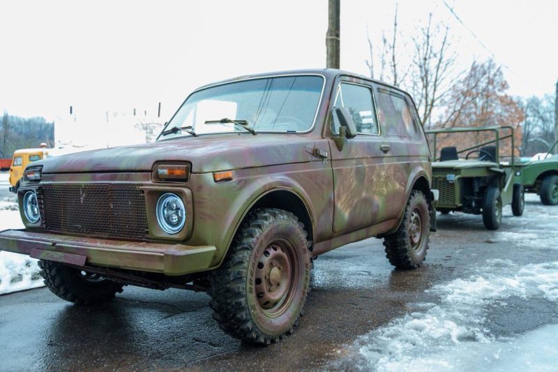 Три мобільні лазні, багі, автівка та 100 пічок-буржуйок: Міжрегіональний координаційний гуманітарний штаб передав допомогу ЗСУ