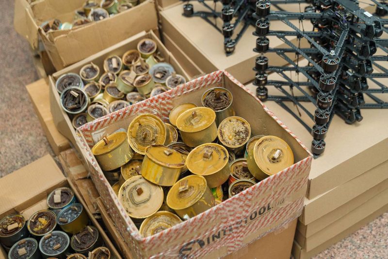 400 FPV-дронів, 540 окопних свічок та маскувальні сітки: Міжрегіональний координаційний гуманітарний штаб передав чергову допомогу захисникам