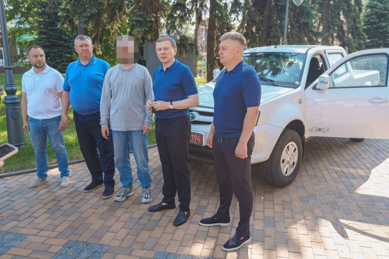 Авто для морської піхоти передав Міжрегіональний координаційний гуманітарний штаб