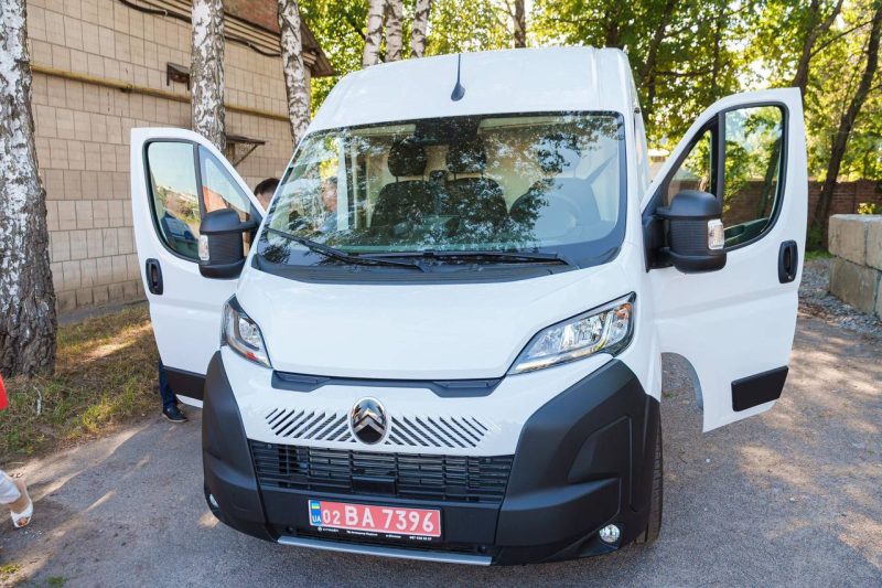 Автомобіль для виконання особливих завдань отримав спецпідрозділ з Вінниччини